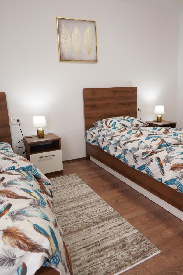 Apartments Manitovac M Nikšić المظهر الخارجي الصورة