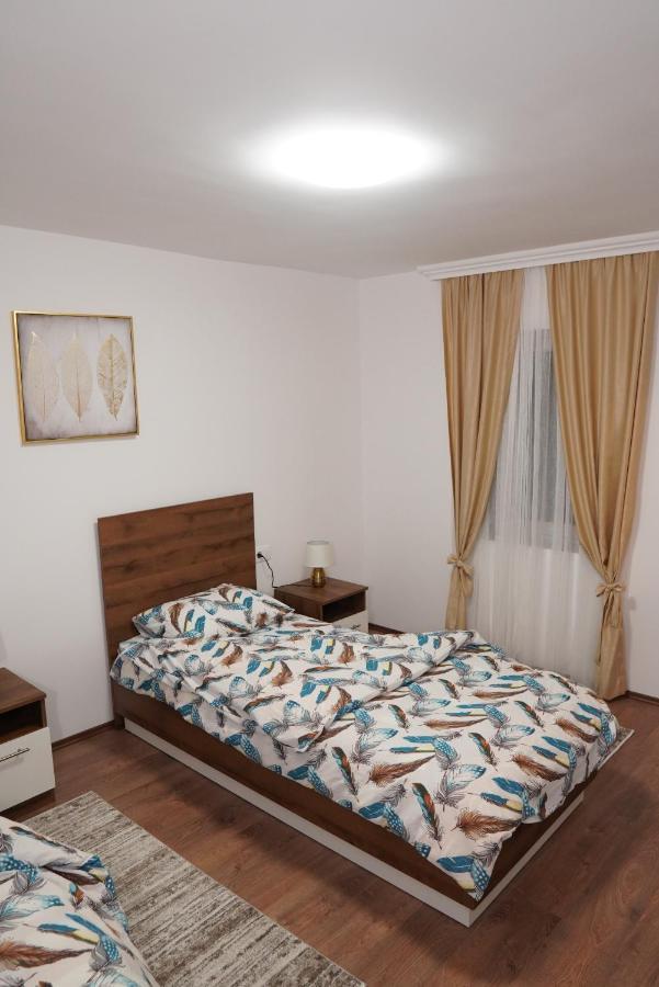Apartments Manitovac M Nikšić المظهر الخارجي الصورة