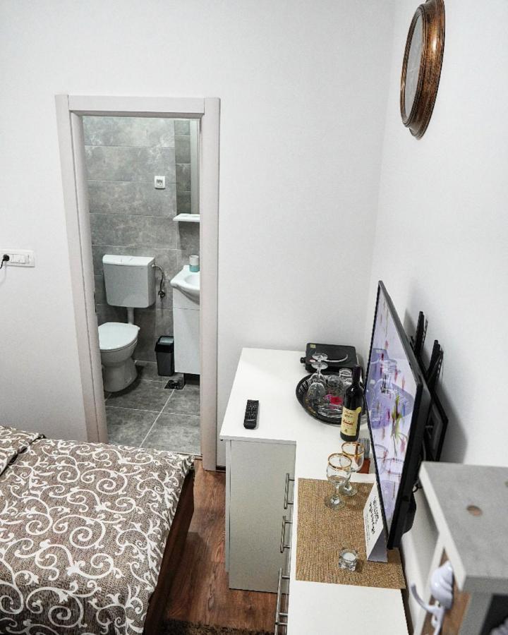 Apartments Manitovac M Nikšić المظهر الخارجي الصورة