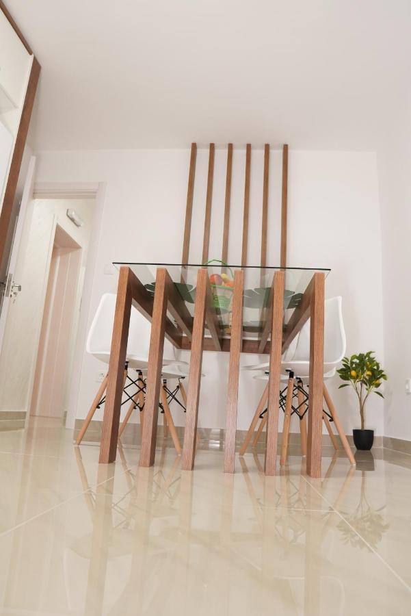 Apartments Manitovac M Nikšić المظهر الخارجي الصورة